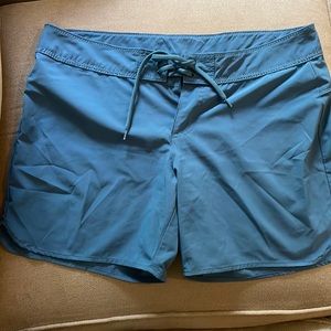 Carve designs shorts. Size 10